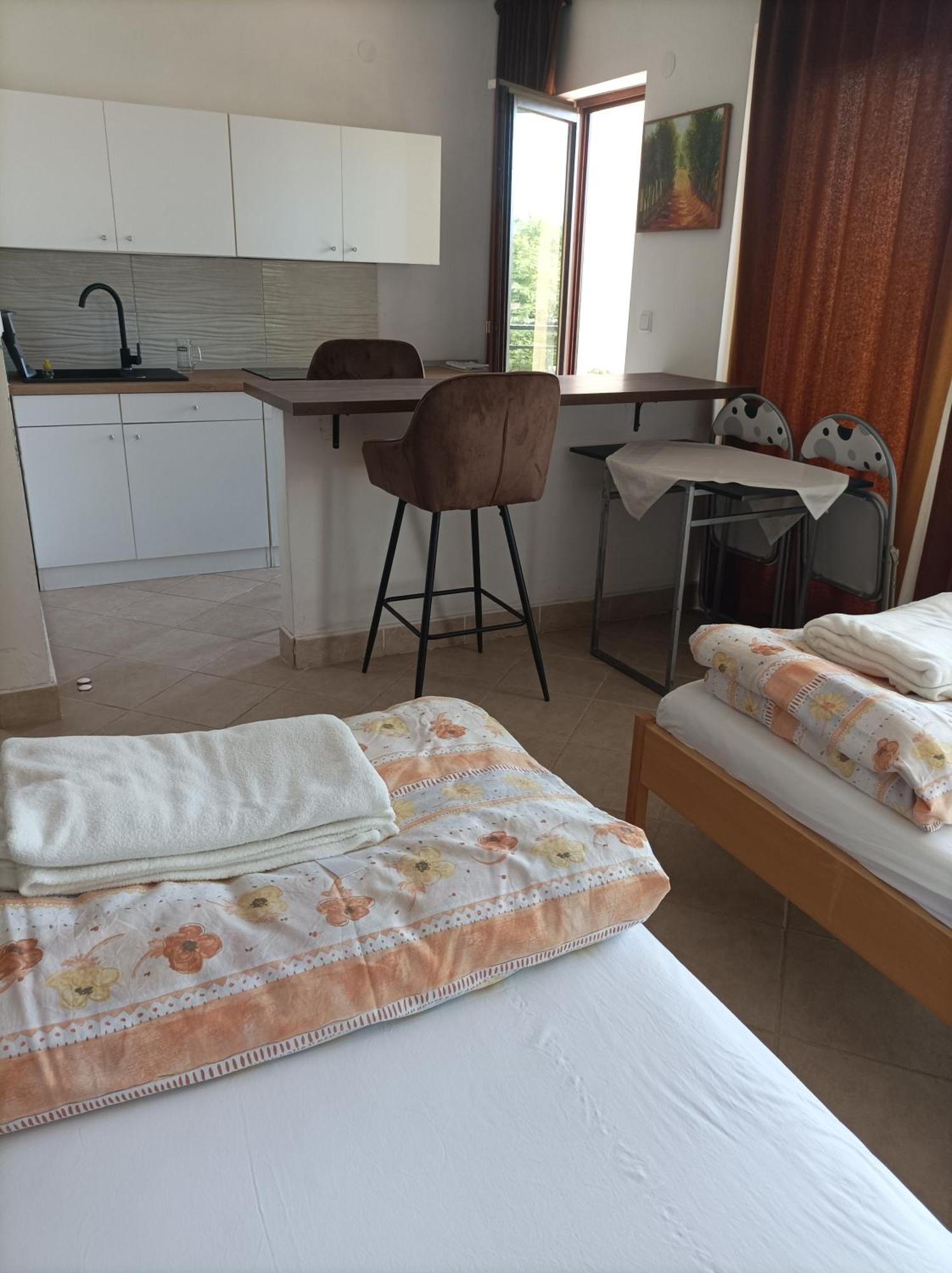 Rooms & Apartment Hegic Задар Экстерьер фото
